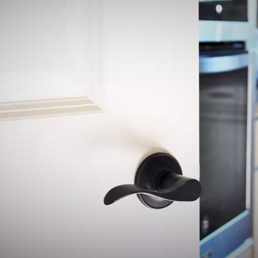 DELANEY HARDWARE Callan Bennett Edged Oil Rubbed Bronze Hall/Closet Door Handle