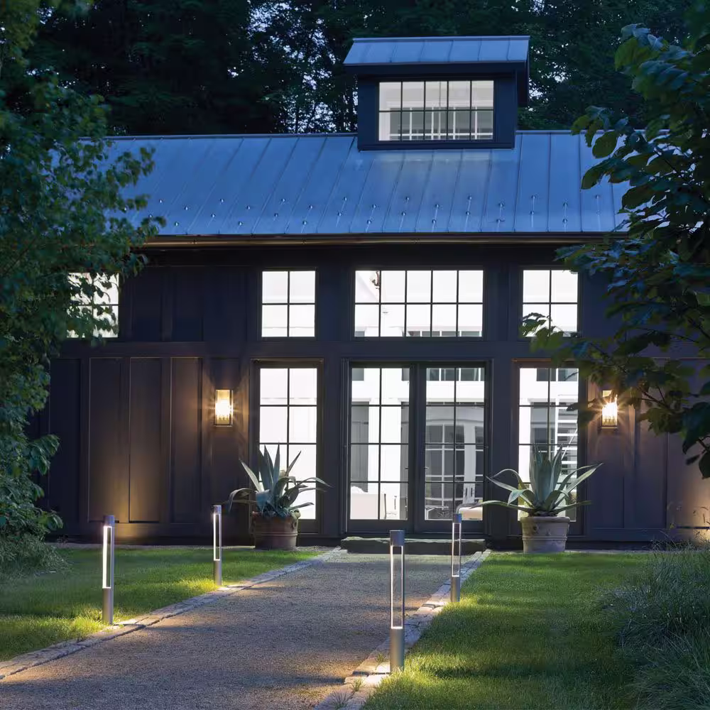 HINKLEY Atlantis Hardwired Bronze Bollard Light