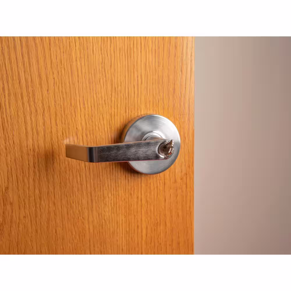 Global Door Controls Eiffel Standard Duty Brushed Chrome Grade 2 Commercial Storeroom Door Handle with Lock, Clutch Function and IC Core